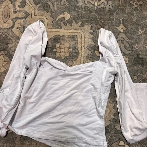 Chic Nation Classic White Long Sleeve Tee cropped - Picture 4 of 5